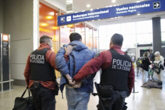 Expulsan a delincuente chileno de Argentina por robo en vivienda