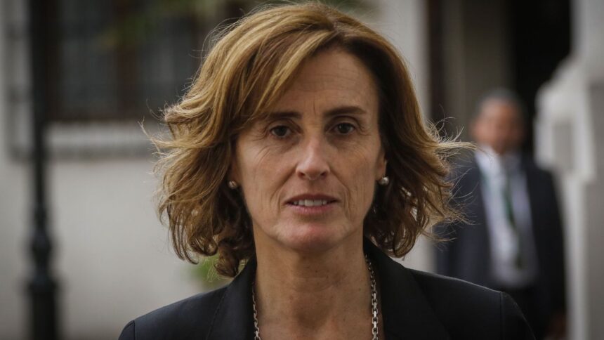 Rector USS defiende sueldo de Marcela Cubillos ante críticas injustas