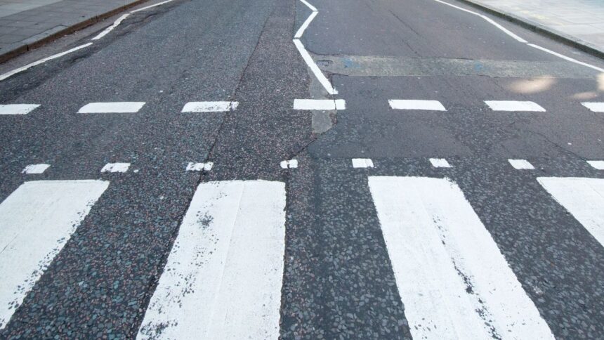 Niño de 3 años fallece atropellado en paso de cebra