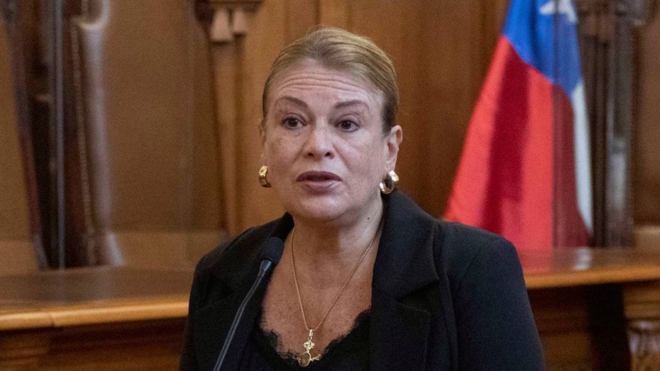 Corte Suprema remueve a Ángela Vivanco por mal comportamiento en funciones