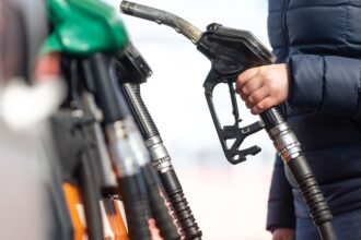 Descuentos en bencina: ahorra con alianzas entre estaciones y financieras