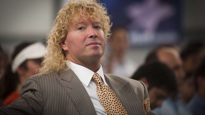 Leonardo Farkas ofrece ayuda a víctima de violento 'turbazo' en Chile