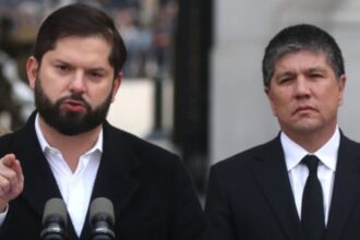 Revelan chats entre Boric y Monsalve tras denuncia de violación