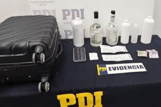 Detenido en Aeropuerto por transportar metanfetamina líquida en botellas