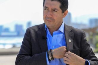 Alcalde de Antofagasta enfrenta acusaciones de corrupción en plena campaña