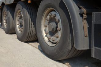 Camionero chileno atropella a su pareja en Argentina: detenido por autoridades