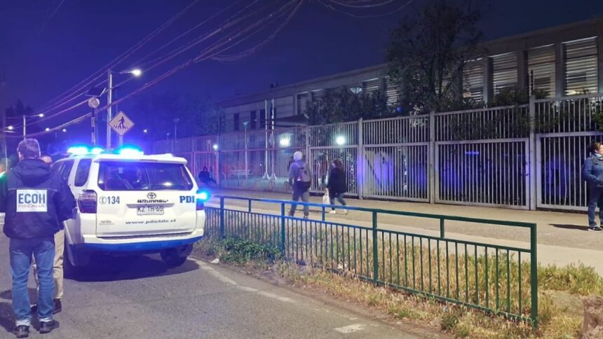 Conductor de app en Macul es baleado afuera de su casa