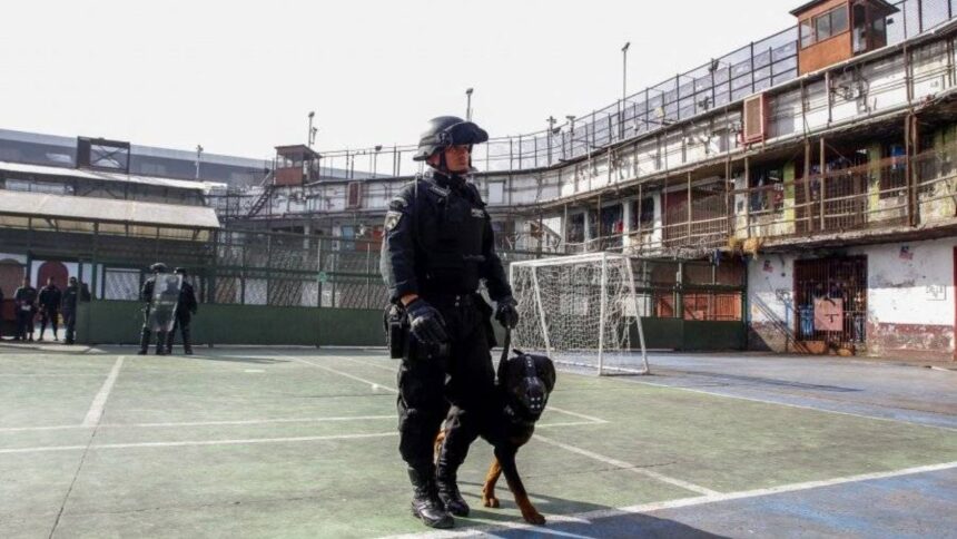 Intento de fuga en ex Penitenciaría de Santiago Sur frustrado por Gendarmería