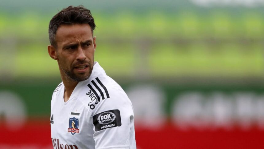 Detienen a Jorge Valdivia por presunto delito sexual en Santiago