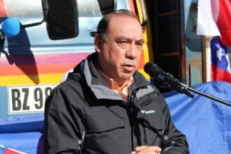 Ataque a vehículo del alcalde Vidal deja tres heridos en Ercilla