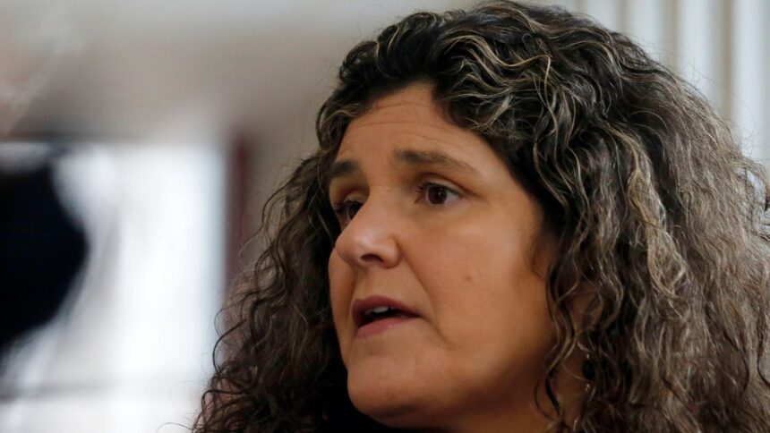 Paula Vial asume defensa de Jorge Valdivia por segunda denuncia de violación