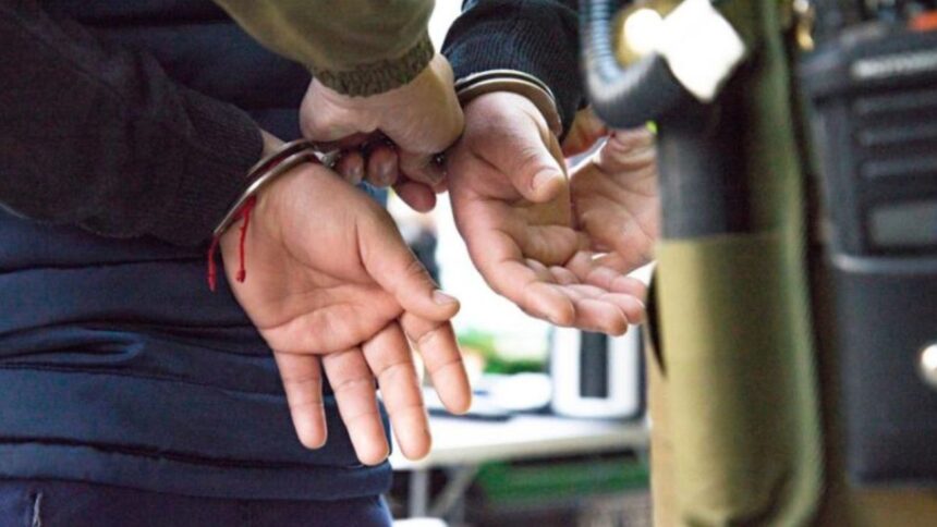 Persecución policial termina con detención de delincuente que disparó a Carabineros