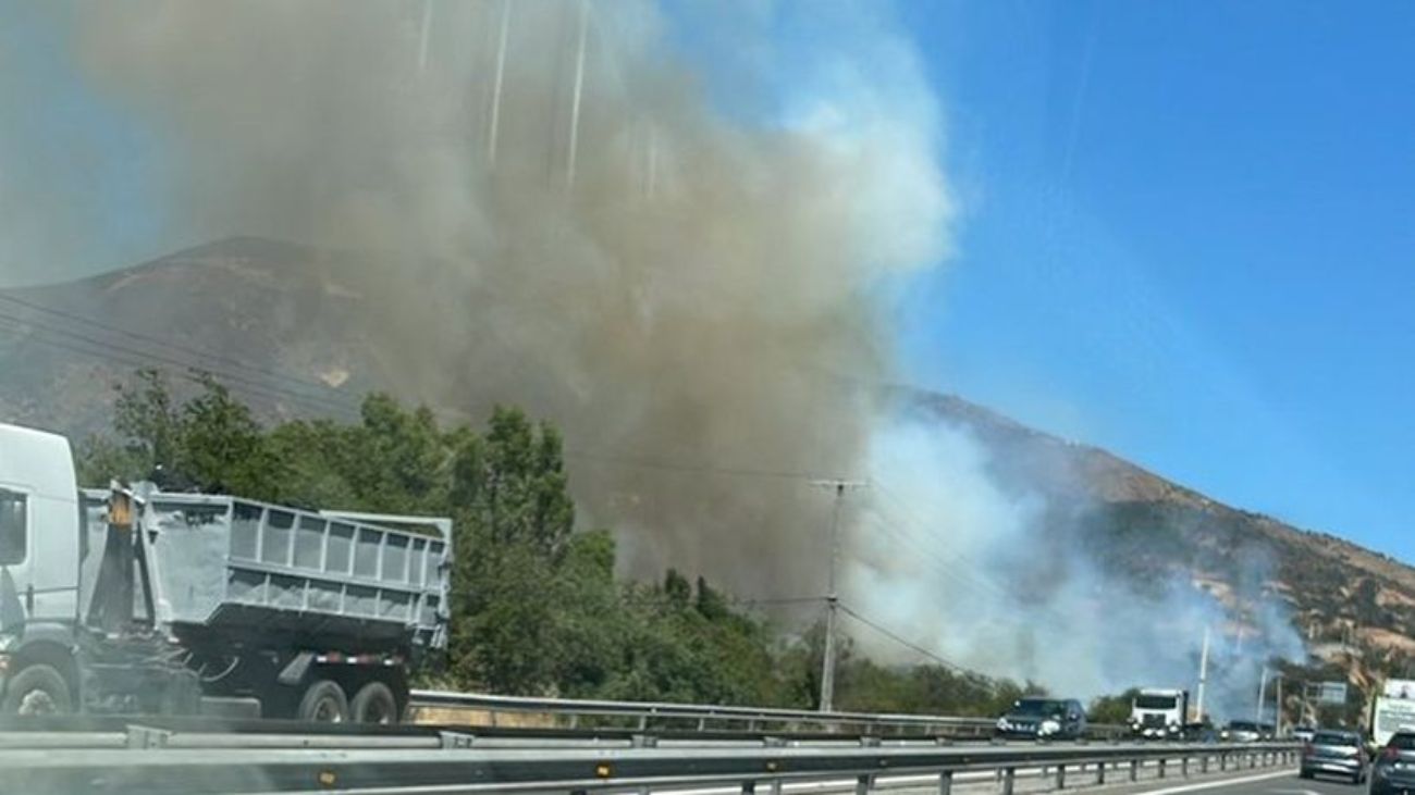 Incendio forestal en Colina controlado después de afectar 18 hectáreas