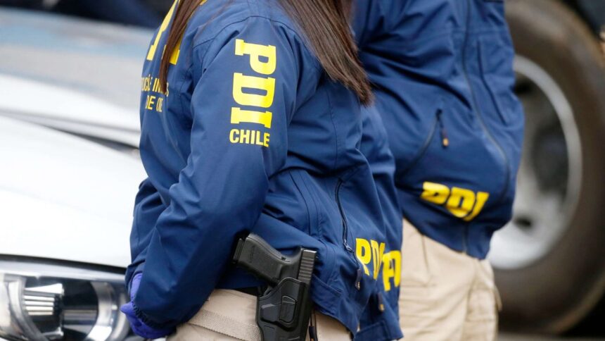 Detienen a delincuente con arma de fuego en centro de Santiago