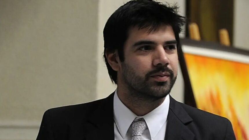 Allanamiento oficinas de diputado Joaquín Lavín