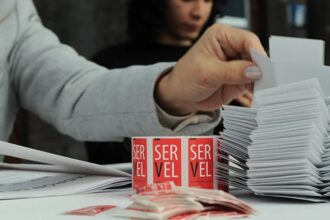 Servel solicita bono de 38 mil pesos para vocales de mesa