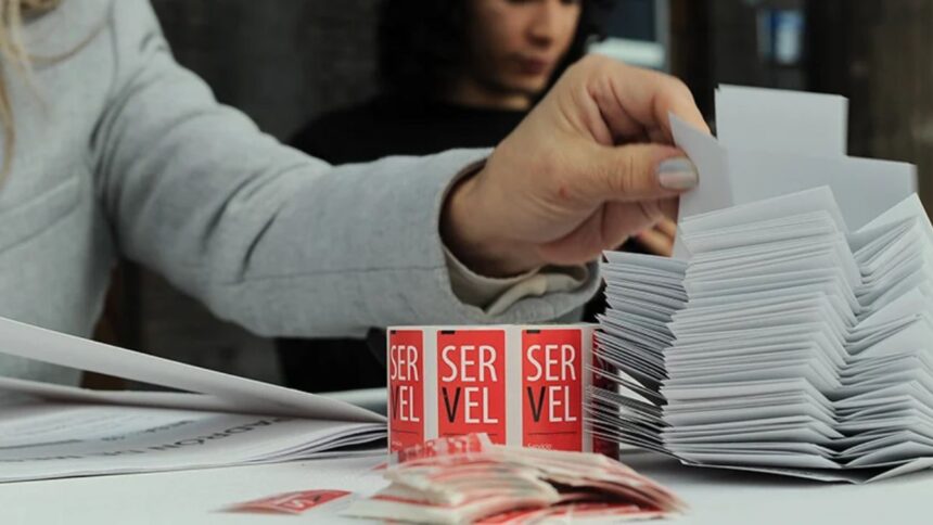 Servel solicita bono de 38 mil pesos para vocales de mesa