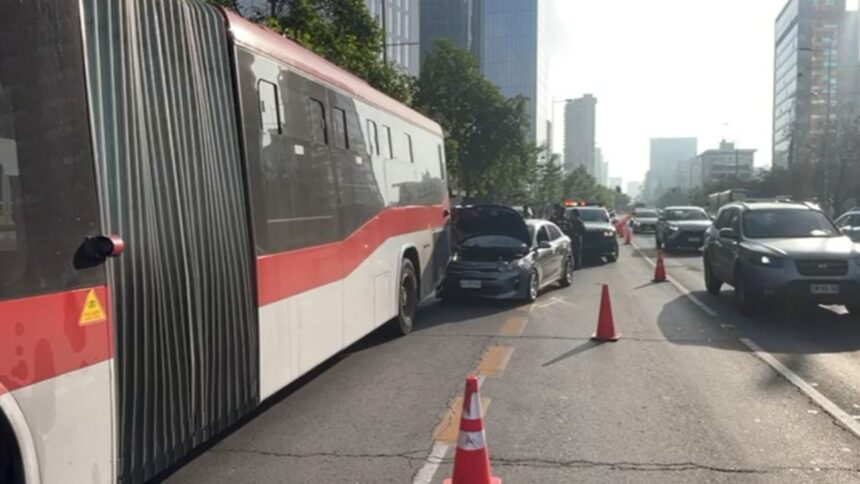 Fatal accidente de tránsito por infarto en Las Condes: conductor fallece