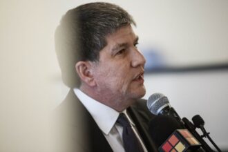 Revelan nuevo antecedente en denuncia por violación contra subsecretario del Interior