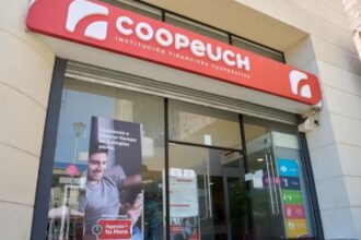 Coopeuch lanza crédito hipotecario a 40 años para jóvenes profesionales