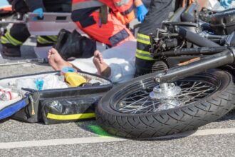 Motociclista fallece en Maipú tras accidente de tránsito con disparo