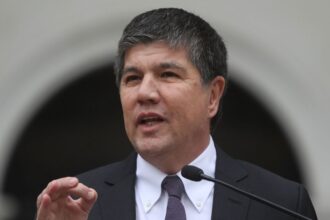 Formalización de Monsalve queda en receso hasta el martes: quedará detenido en unidad policial