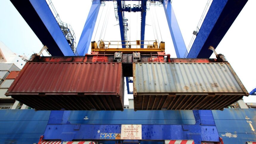 Inversores estadounidenses interesados en modernización del puerto de San Antonio