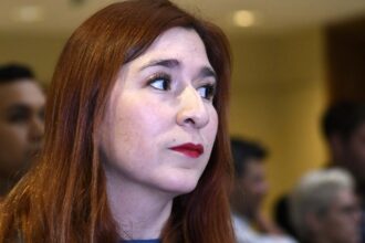 Diputada Catalina Pérez renuncia al Frente Amplio en medio de controversia
