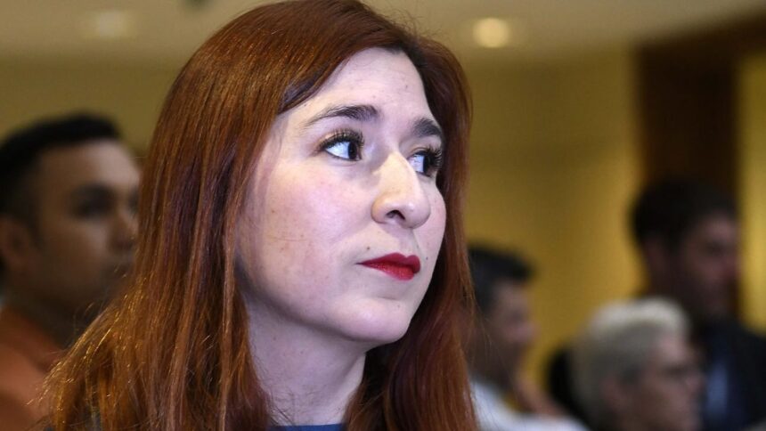 Diputada Catalina Pérez renuncia al Frente Amplio en medio de controversia