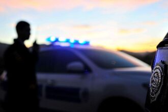 Hallazgo de adulto mayor fallecido desata debate sobre cuidado de ancianos