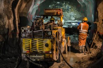 Desarrollo minero y avances tecnológicos en El Teniente: punto central en conferencias internacionales
