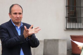 Escándalo político en Bío Bío: Díaz rechaza acusaciones de Navarro