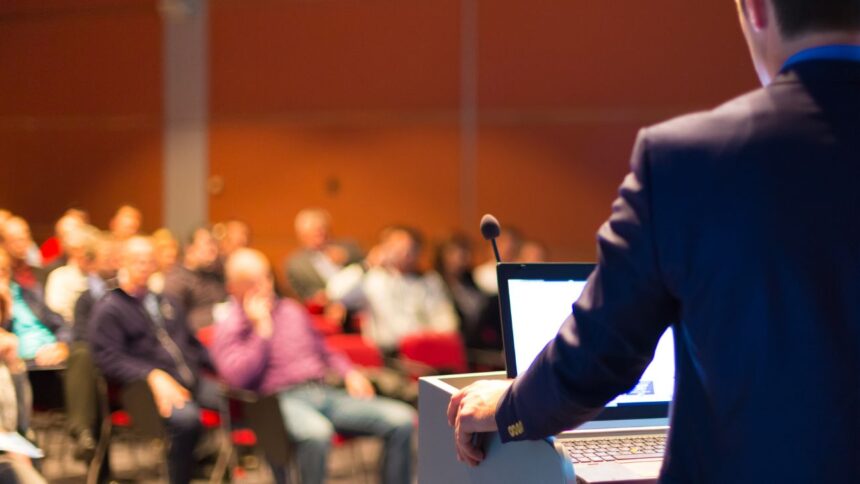 Antofagastinos optimistas: Energías renovables y litio prometen crecimiento en 10 años