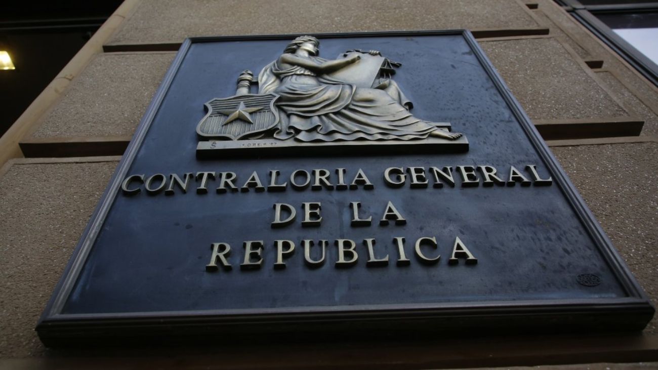 Auditores revisan fondos reservados de Subsecretaría del Interior en La Moneda Auditores revisan fondos reservados de Subsecretaría del Interior en La Moneda