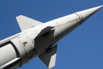 Rusia emplea misil intercontinental en conflicto con Ucrania: escalada significativa