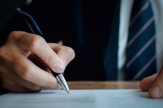 Tensiones entre gobierno y empresarios: ¿Causa de inestabilidad en inversión?