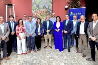 José Miguel Bustamante y Paulina Basoalto lideran renovación en Acera, enfocados en energías renovables