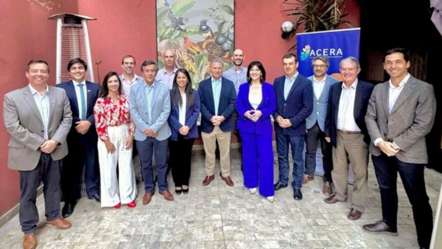 José Miguel Bustamante y Paulina Basoalto lideran renovación en Acera, enfocados en energías renovables