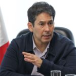 Escándalo Alimentario en Perú: Moción de Censura a Julio Demartini