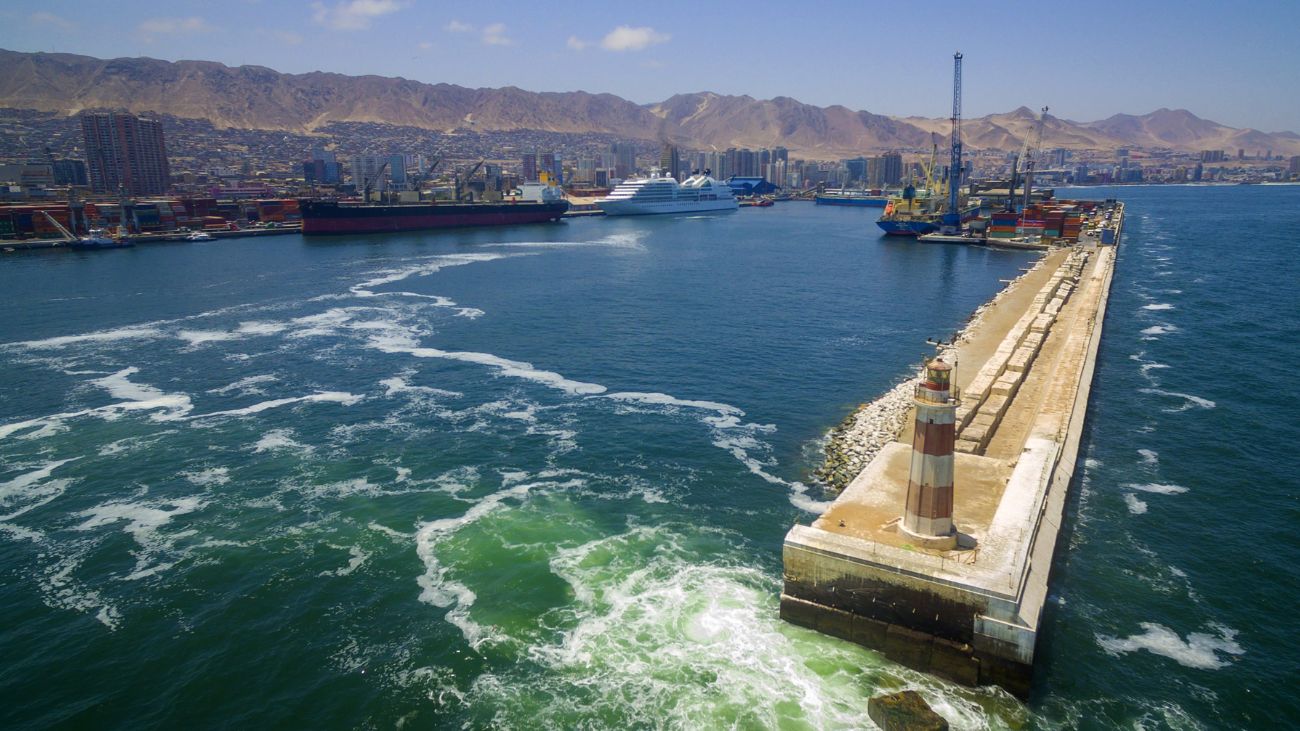 Ampliación de Puerto Antofagasta para recibir naves de mayor tamaño Ampliación de Puerto Antofagasta para recibir naves de mayor tamaño