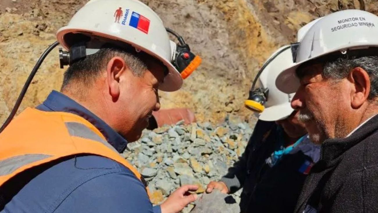 Pequeños mineros de Atacama reciben apoyo de $40 millones Pequeños mineros de Atacama reciben apoyo de $40 millones