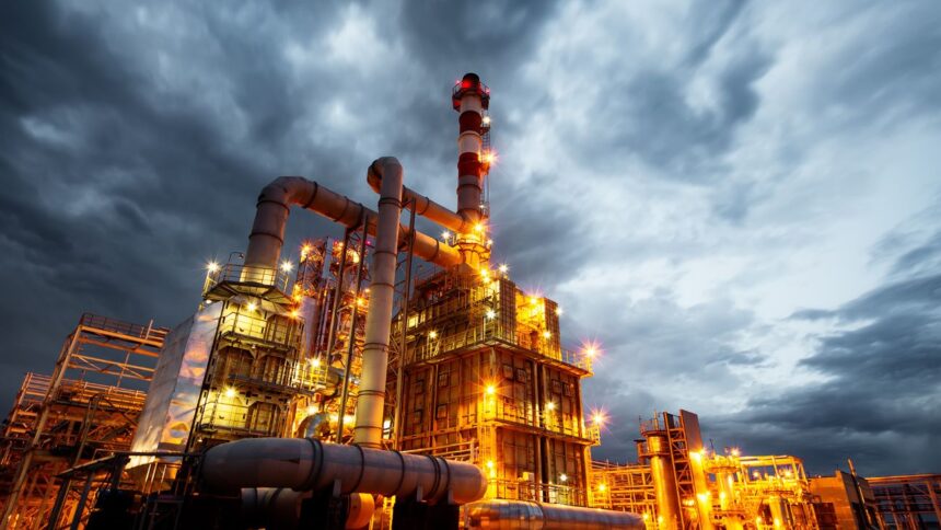 JP Morgan prevé baja en precios del petróleo con Trump