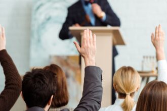 Subasta en Torre Capital de Iquique y Terrenos en Rancagua