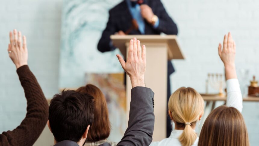 Subasta en Torre Capital de Iquique y Terrenos en Rancagua