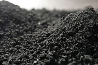 Aumento récord: China importará carbón térmico para demanda energética