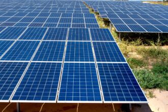 Chile celebra apertura de planta solar en Talagante para ahorro energético