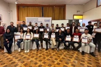 Certificación en Maquinaria Pesada para 22 Vecinos de Tierra Amarilla