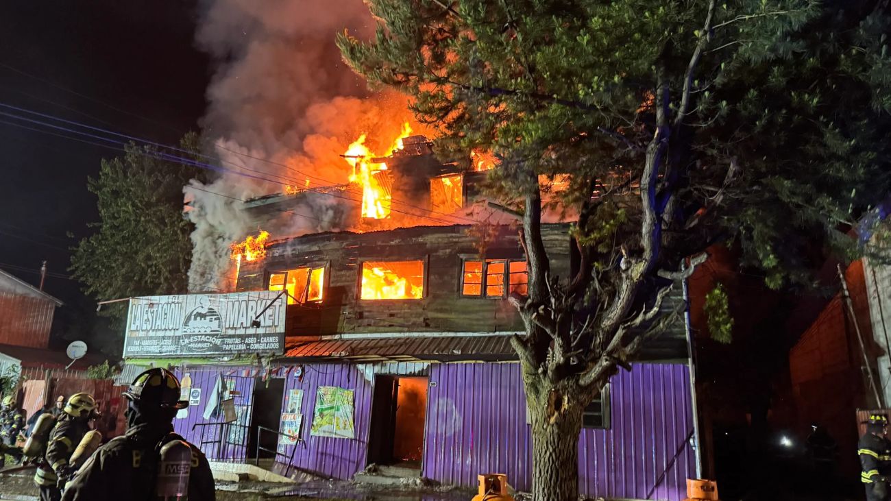 Trágico incendio en Osorno deja dos víctimas fatales y daños comerciales
