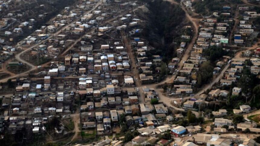 Arquitectos de Valparaíso paran por falta de pagos y claridad