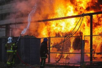 Ataque a Infraestructura Energética en Ucrania: Alertas, apagones y represalias